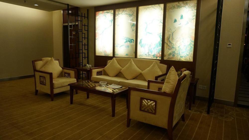 Hongyadong Hotel Чунцин Екстериор снимка