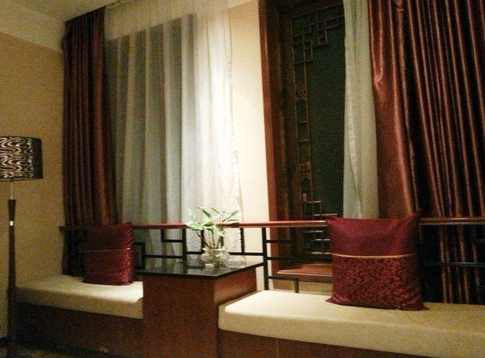 Hongyadong Hotel Чунцин Екстериор снимка