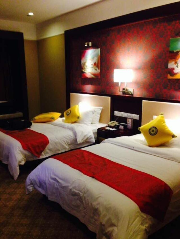 Hongyadong Hotel Чунцин Екстериор снимка